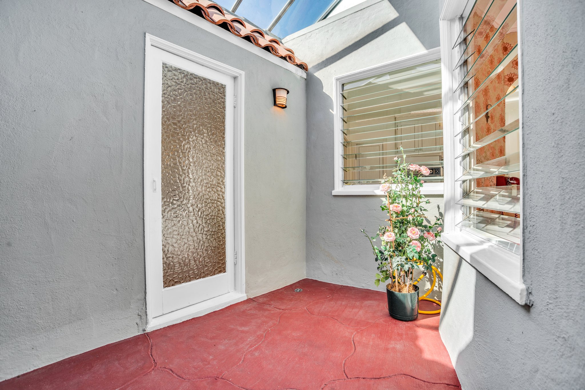 34th Avenue, Outter Sunset patio (1)